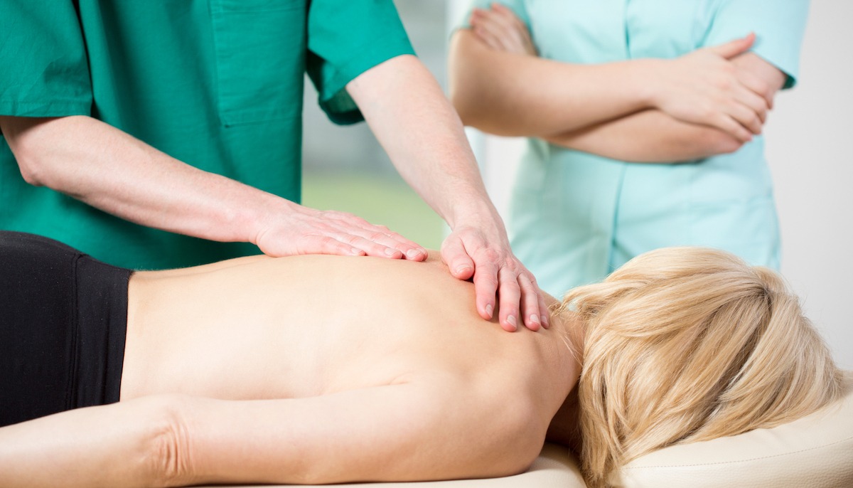 Як працює лікувальний масаж