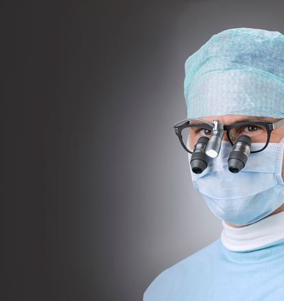 Як мікрохірург Медикасано проводить операції?