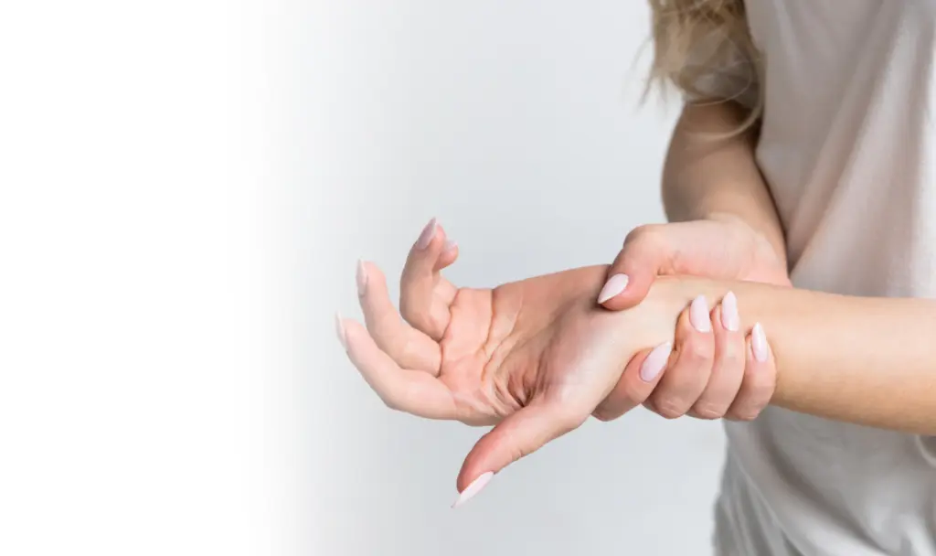 Чому тунельні синдроми частіше виникають у жінок?