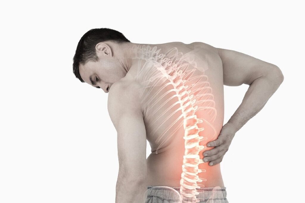 Сколіоз у дорослих: лікувати чи вже пізно?