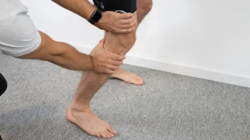 Що таке нестабільність коліна і як її лікують без операції