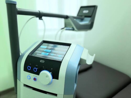 HILT-терапія: як працює високоінтенсивний лазер у лікуванні болю?