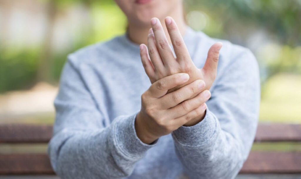 Посттравматична нейропатія: чому виникає пошкодження нерва після травми?