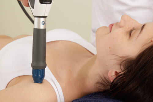 Чи ефективна ударно-хвильова терапія при тендинітах?